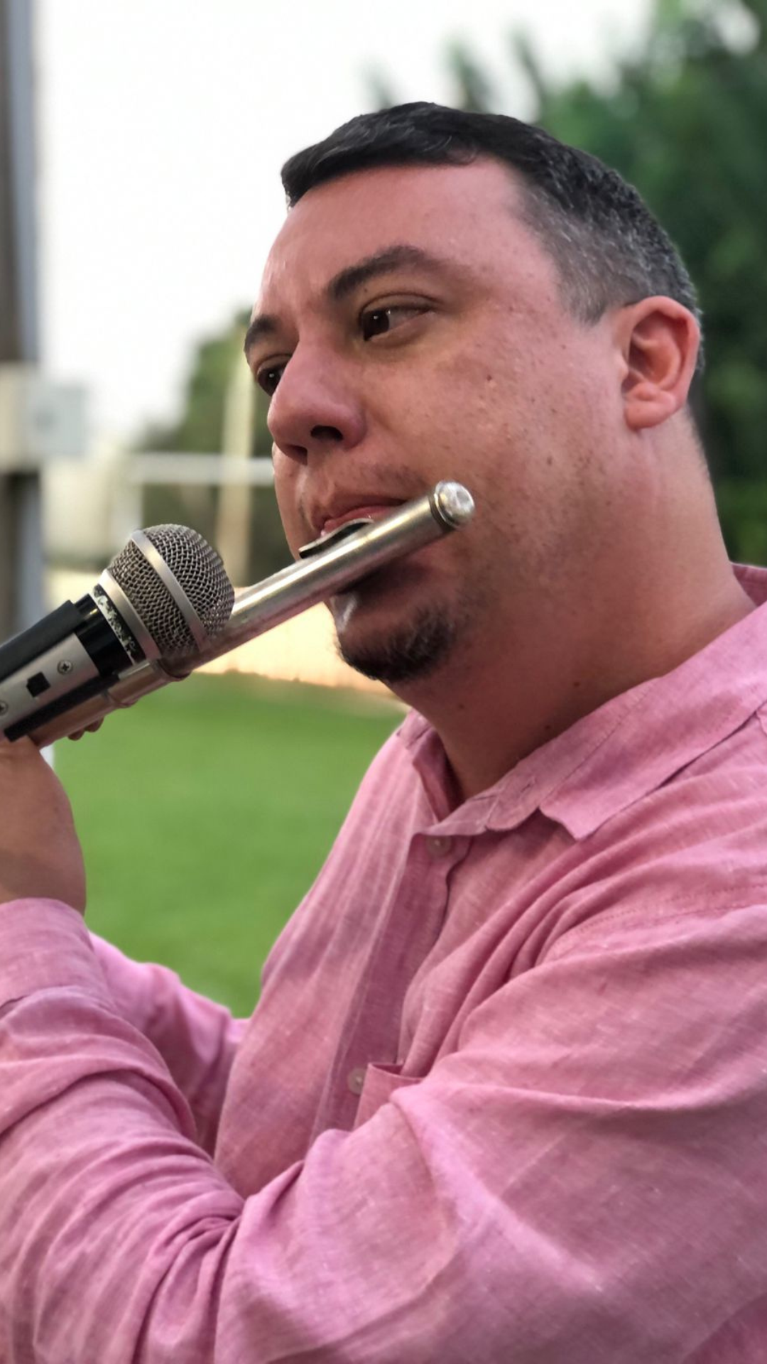 Jefferson Zambon Scherrer com flauta transversal
